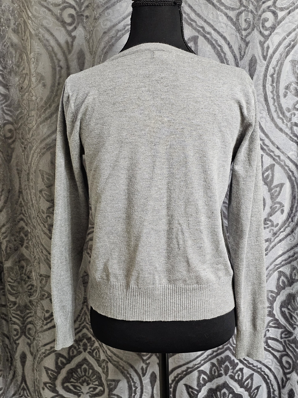 4 x $15 debut Light Gray Button-Front Knit Cardigan - Picture 6 of 9